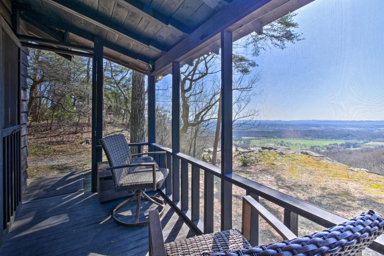 Secluded Ridgetop Hideaway With Valley Views! Menlo 외부 사진